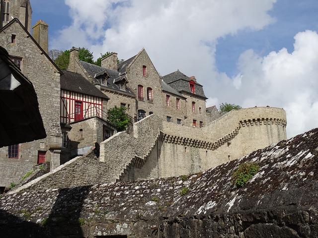excursiones pueblo monte sant michel