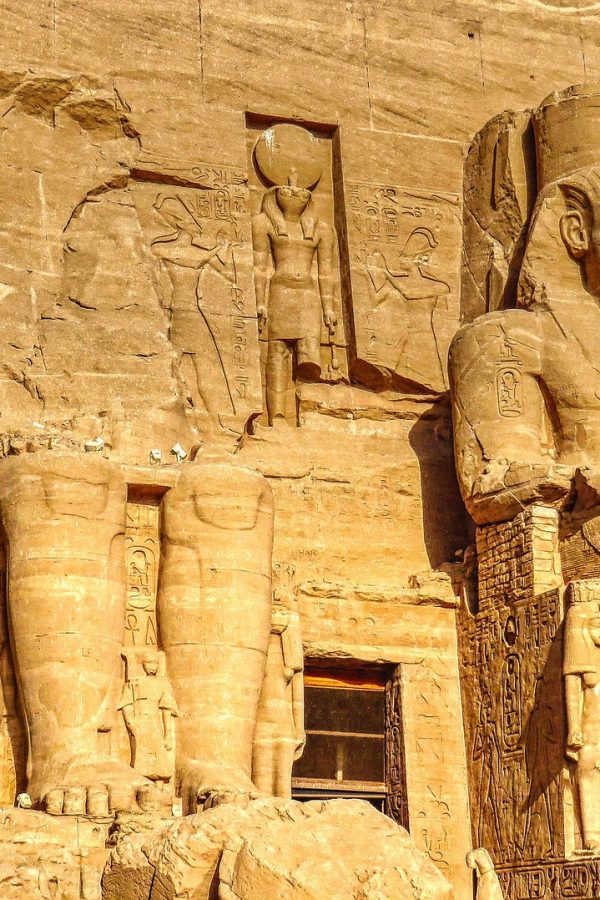 abu-simbel-temples-6342941_1920