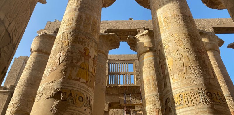 karnak columnas 02